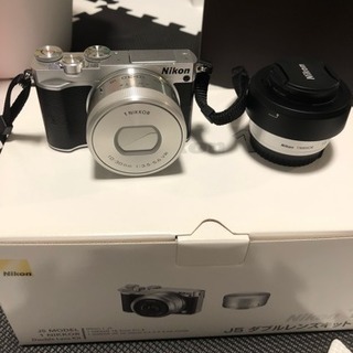 Nikon 1 J5