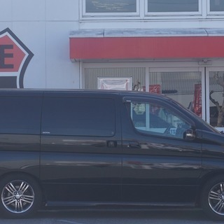 どなたでもクルマがローンで買えます！！　　くるまのミツクニ東京足立店祝２周年！！　「Ｗ紹介キャンペーン」「下取りキャンペーン」実施中♪♪　【エルグランド】の画像