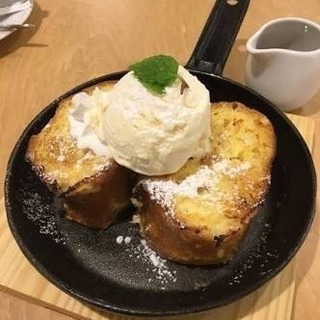 ４月２８日 40秒でピザが焼ける？自分だけのピザ作り体験会。 − 京都府