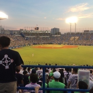 神宮球場にヤクルトを応援に行きませんか♪ - 友達