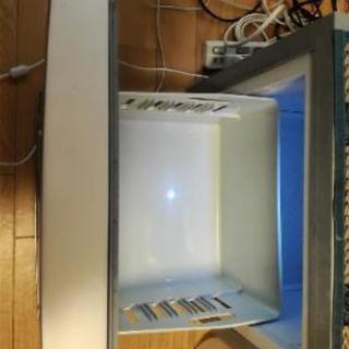 ミニ冷蔵庫の画像