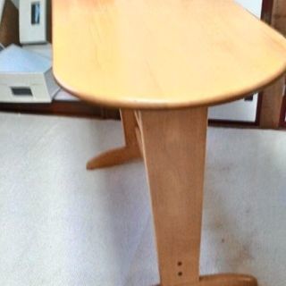 カウンターテーブル　セット（椅子２脚）の画像