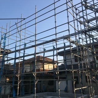 住宅の仮設足場施行の画像