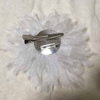 お花 髪飾り コサージュ ブローチの画像
