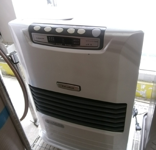 札幌市 トヨトミ FF式温風ストーブ カートリッジ式 FF-35AT