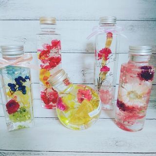 ハーバリウム・ｱﾛﾏﾜｯｸｽ・ﾌﾗﾜｰﾘｯﾌﾟﾚｯｽﾝの画像