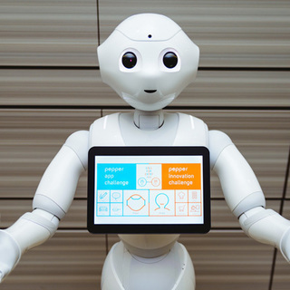 ①話題の”AI”ロボットの動作確認など、及び簡易クリーニングなど...