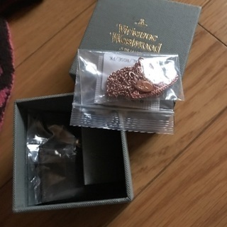 ヴィヴィアンセットの画像