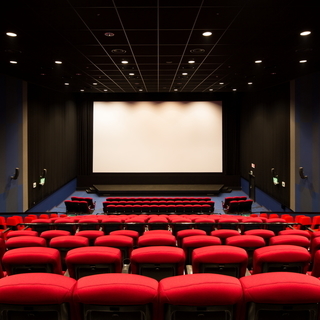 映画館スタッフ募集！