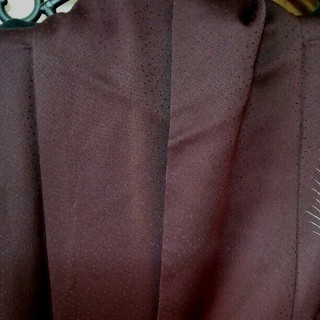 正絹 付け下げ 小豆色 草花刺繍 袷の画像