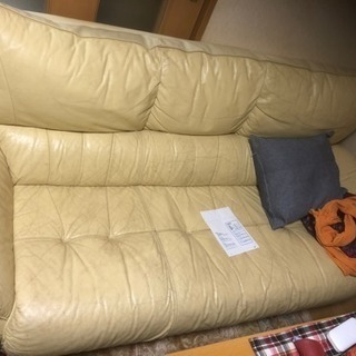 ソファ譲りますの画像