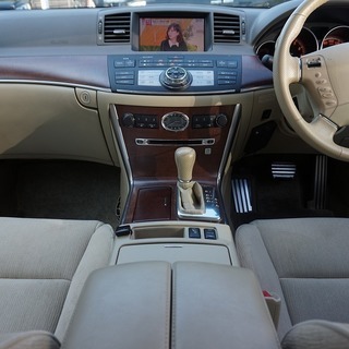   どなたでもクルマがローンで買えます！　　くるまのミツクニ東京足立店祝２周年！！　「Ｗ紹介キャンペーン」「下取りキャンペーン」実施中♪♪　【フーガ】の画像