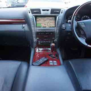 頭金・保証人いなくてもご相談下さい！！レクサス LS460の画像