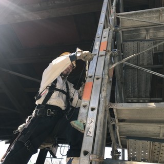 事業拡大により大募集中です。まだまだ新しい会社なんで、一緒に成長...