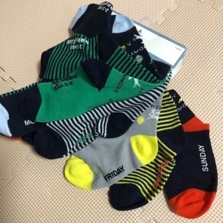 新品未使用　GAP 靴下 14〜16cm  7足セット　の画像