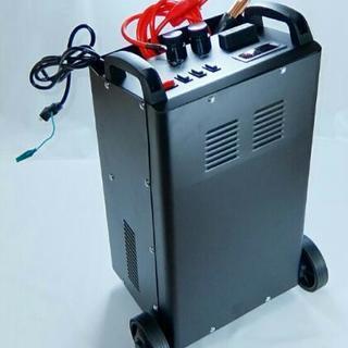 バッテリーチャージャー 充電器の画像