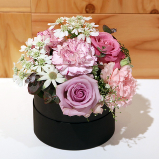 母の日のプレゼントに！フラワーアレンジワークショップ🌼