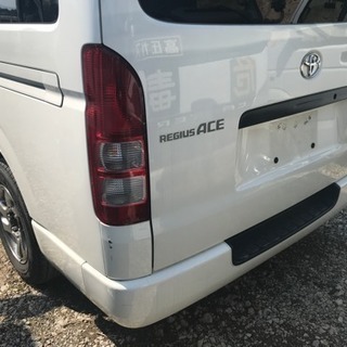 レジアスエースバン　4ドア2.0DXロング　９人乗りの画像