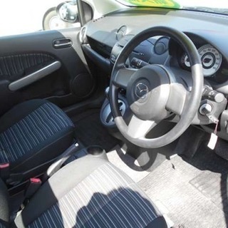 マツダ デミオの画像