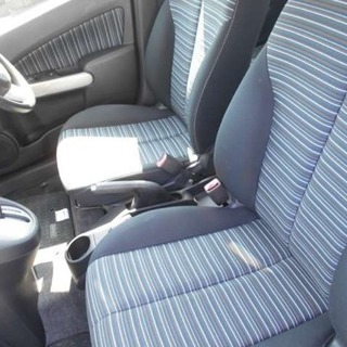 マツダ デミオの画像