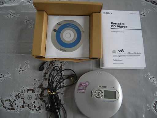 再再再値下げ品　SONY CD WALKMAN格安 中古美品　No1