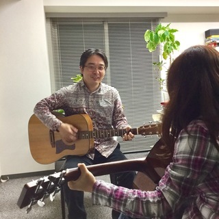 JR府中本町駅 徒歩1分のギター講座です。の画像