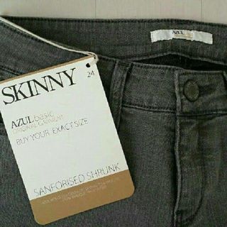 新品　AZULデニムの画像