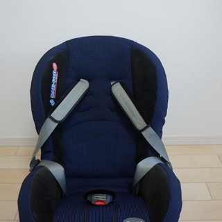 combi maxi･cosi チャイルドシートの画像