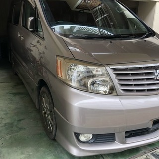 トヨタ アルファードの画像