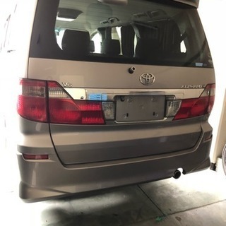 トヨタ アルファードの画像