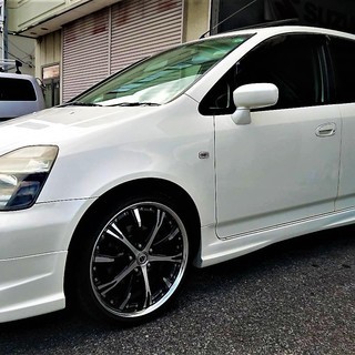 【ご成約！】無限　ホンダ　ストリーム　ＨＤＤナビ　サンルーフ　★...