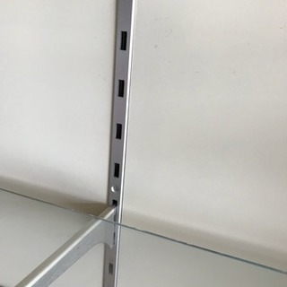 Tの字型のガラスの置ける台 白色 2台 お値下げできます。の画像