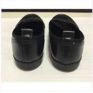男女兼用ローファーの画像