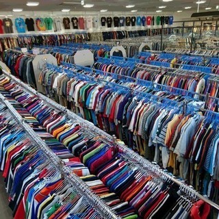 古着屋 西海岸 唐津店 スタッフ(準社員)急募! ☆未経験者大歓迎☆の画像