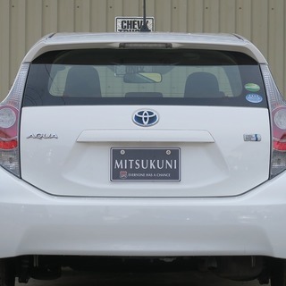 どなたでもクルマがローンで買えます！　　くるまのミツクニ東京足立店祝２周年！！　「Ｗ紹介キャンペーン」「下取りキャンペーン」実施中♪♪　【アクア】　の画像