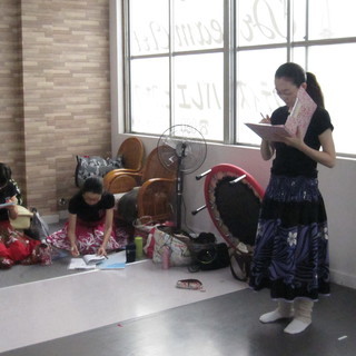 初心者さん大歓迎のフラダンス♪年齢問わずで基礎から＼(^o^)／の画像