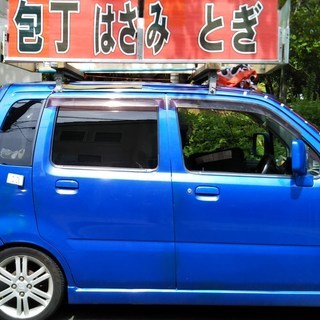 包丁.はさみ、研ぎ致します、電話一本、お宅の玄関先まで車で直行、その場で、包丁、はさみ、を研ぎます！当方鍛冶屋出身者です。出張費1000円、包丁、はさみ、一本1000円）（1本から受付中！）お問い合わせのみの電話お断り、直通090-3841-7437の画像