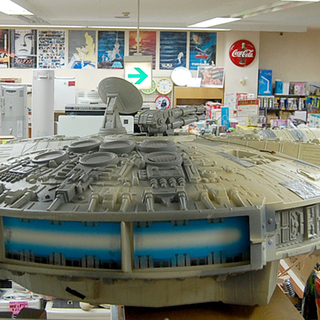 スター・ウォーズ　ミレニアムファルコン　ビッグサイズ 超特大 1.85m スターウォーズ ミレニアムファルコン号 展示用 模型