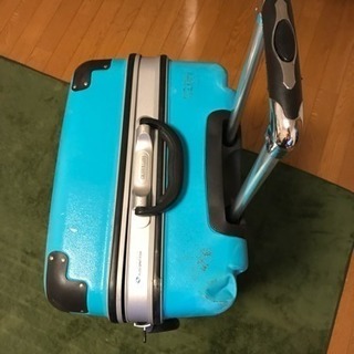 スーツケースの画像
