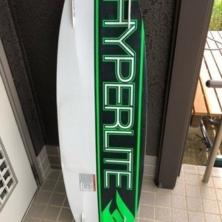 ウェイクボード、ビンディングセットの画像