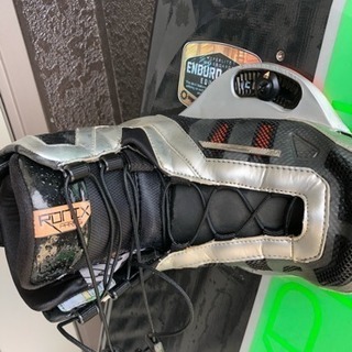 ウェイクボード、ビンディングセットの画像