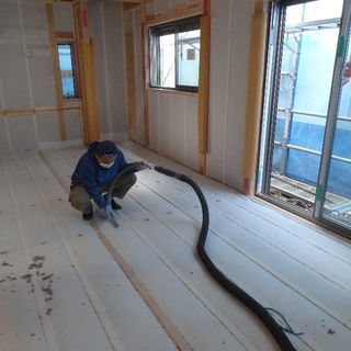 セルローズファイバー断熱施工