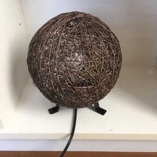 テーブルランプ