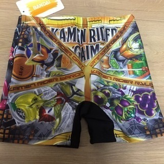 新品タグ付き 仮面ライダー鎧武の男児水着100サイズ スイミングパンツの画像