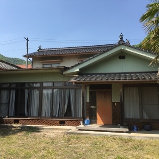 田舎の土地－宅地(現況 古家あり)と畑と山林－をお譲りします。