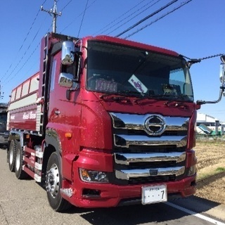 大型ダンプ運転手募集！！女性大歓迎！！★月収最低200.000円...