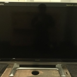 シャープ　52型液晶テレビ 横浜配送料込