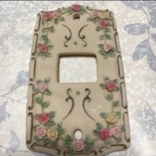 スイッチカバーの画像