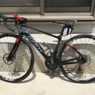 GIANT ロードバイクの画像