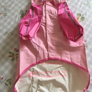 お値下げしました　未使用☆ドギーマン レインパーカー Lの画像